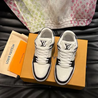 Louis Vuitton LV Trainer Blancos y Negros Low-Top Cuero Superior Zapatillas Lifestyle