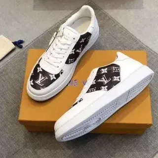 Louis Vuitton LV Trainer Blanco Marrón Bajo Corte Monograma Lona Paneles Laterales Zapatillas Lifestyle