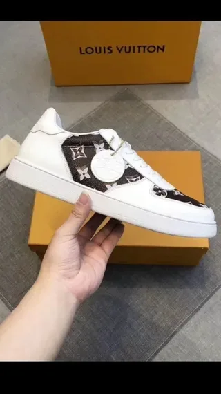 Louis Vuitton LV Trainer White Brown Low-Top Monogram Canvas Side Panels Lifestyle Sneakers 3