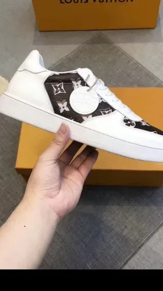Louis Vuitton LV Trainer White Brown Low-Top Monogram Canvas Side Panels Lifestyle Sneakers 4
