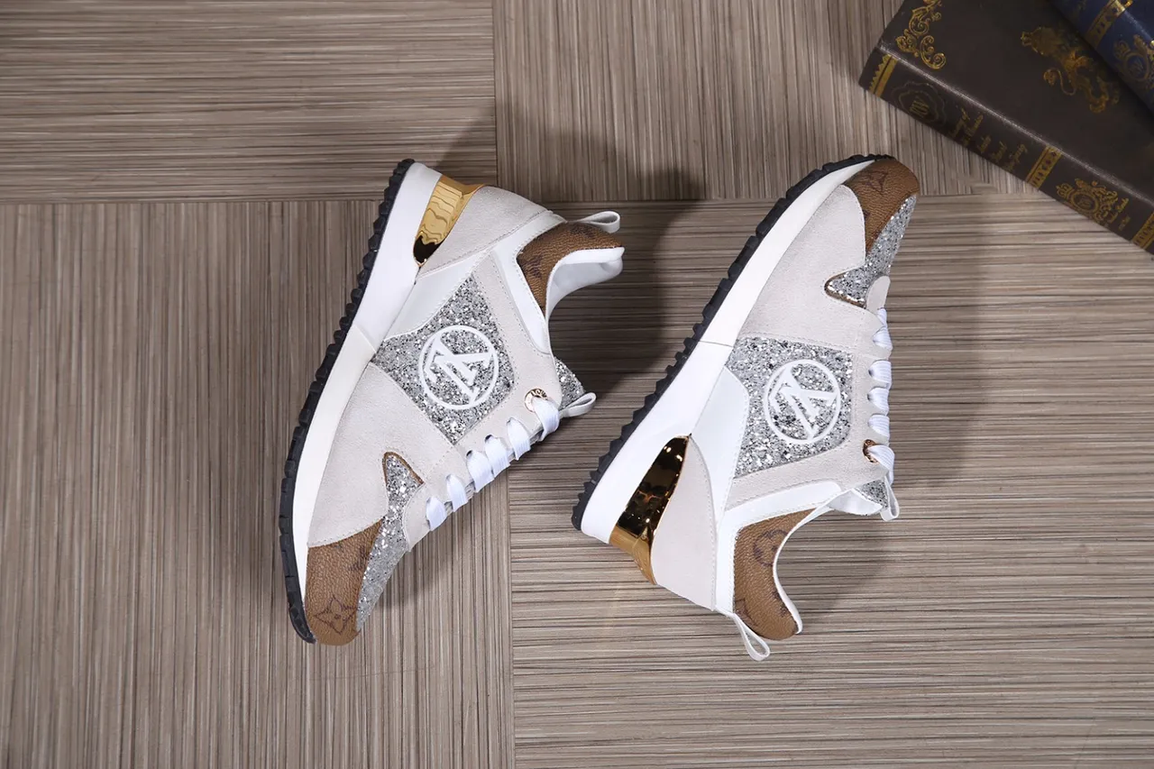Louis Vuitton LV Trainer White Brown Mixed-Material Upper Glitter Panel Accents Chunky Sneakers 4