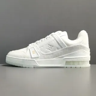 Louis Vuitton LV Trainer Tênis Lifestyle Branco Dourado Monograma Embossado Couro Multi-Fita Overlay
