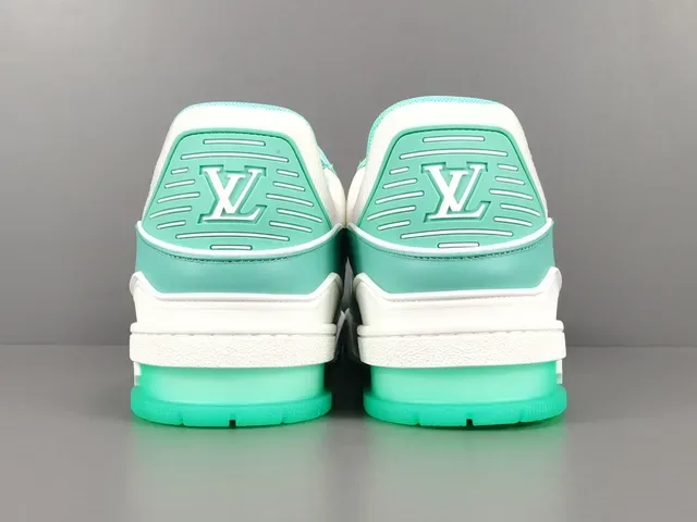 Louis Vuitton LV Trainer Blanc et Vert Cuir et Textile Layered Large Strap Marque Lifestyle Sneakers 17