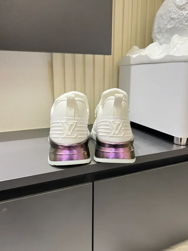 لويس فيتون LV Trainer أبيض بنفسجي أعلى تريكو مونوغرام هاروير lifestyle sneakers 2