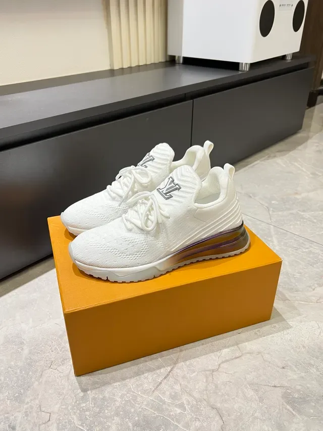 لويس فيتون LV Trainer أبيض بنفسجي أعلى تريكو مونوغرام هاروير lifestyle sneakers 5