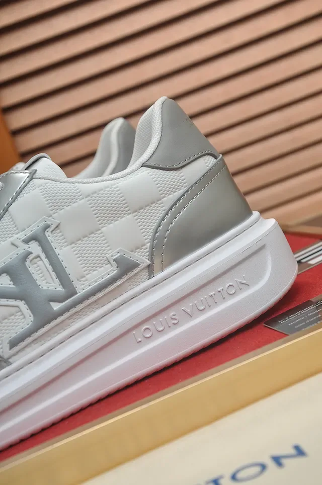 Louis Vuitton LV Trainer সাদা রূপালী লো-টপ প্ল্যাটফর্ম সোল লাইফস্টাইল স্নিকার্স 2