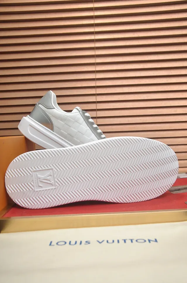 Louis Vuitton LV Trainer সাদা রূপালী লো-টপ প্ল্যাটফর্ম সোল লাইফস্টাইল স্নিকার্স 3