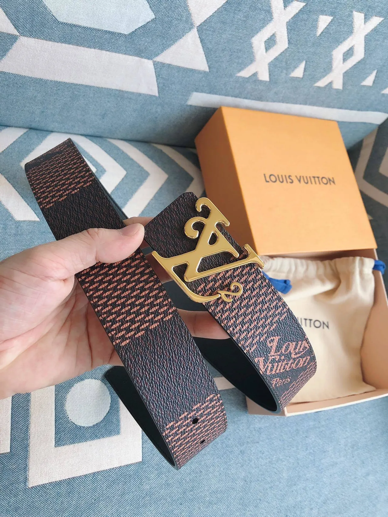 Louis Vuitton Monogram Buckle Leather Belt 4