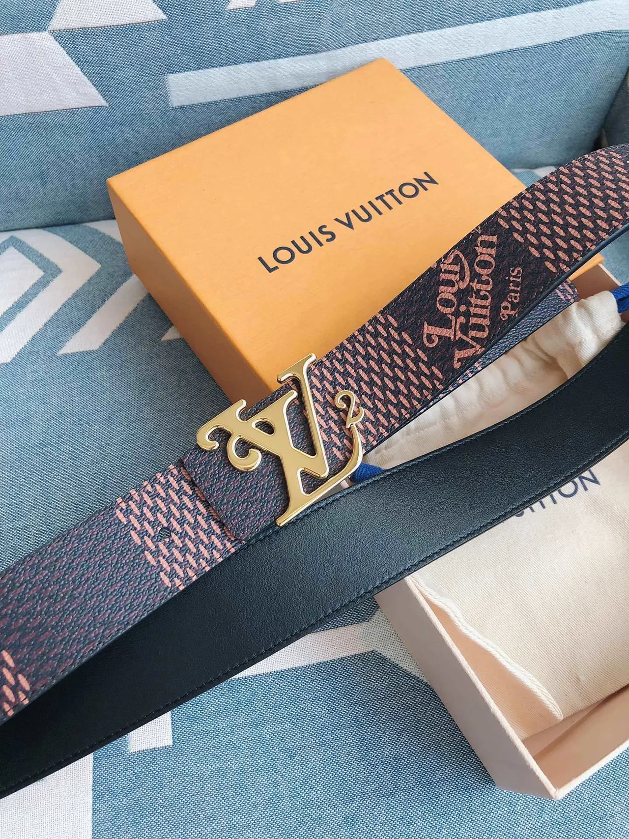 Louis Vuitton Monogram Buckle Leather Belt 8
