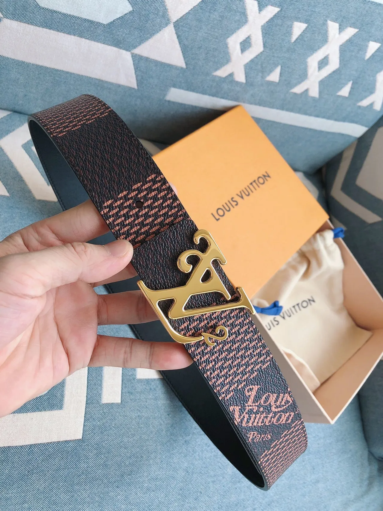 Louis Vuitton Monogram Buckle Leather Belt 9
