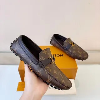 लुई विट्टन मोनोग्राम कैनवास लेदर-ट्रिम LV Buckle लोअफर्स