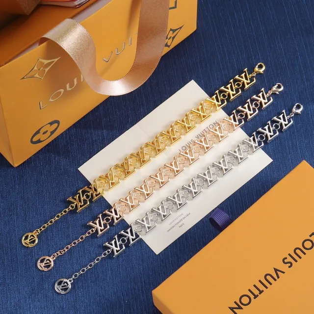 Louis Vuitton Monogram Chain Bracelet Gold Silver Polished Metal Bracelet 8