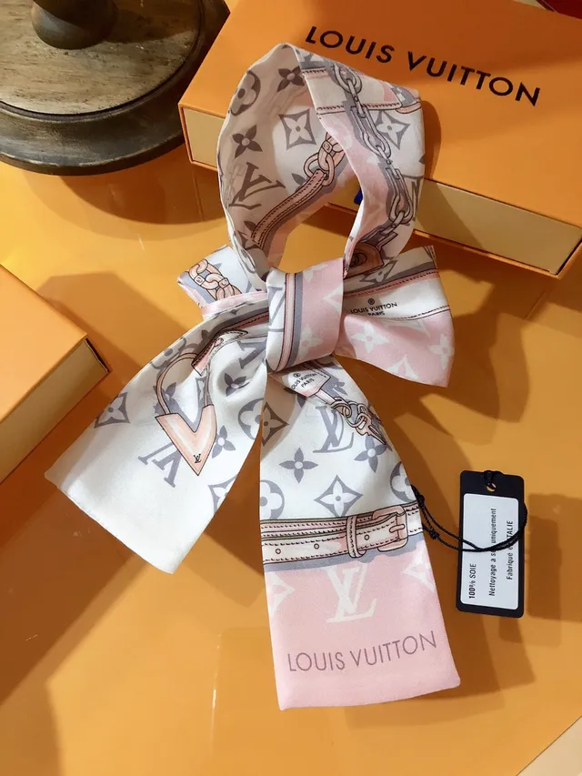 Louis Vuitton Monogram Confidential Pink Silk Scarf 3