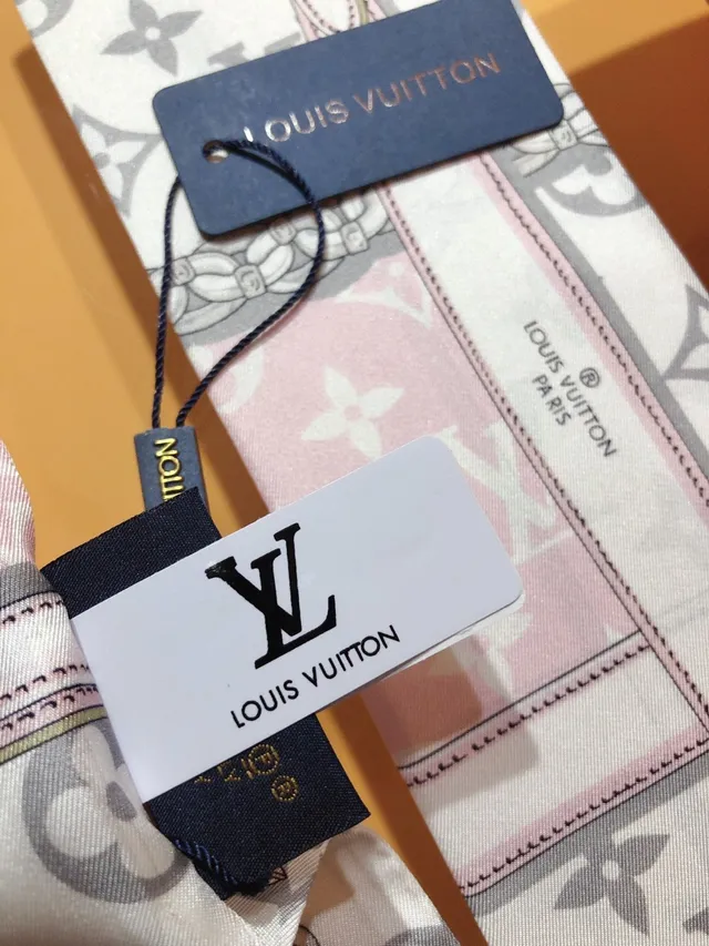 Louis Vuitton Monogram Confidential Pink Silk Scarf 5