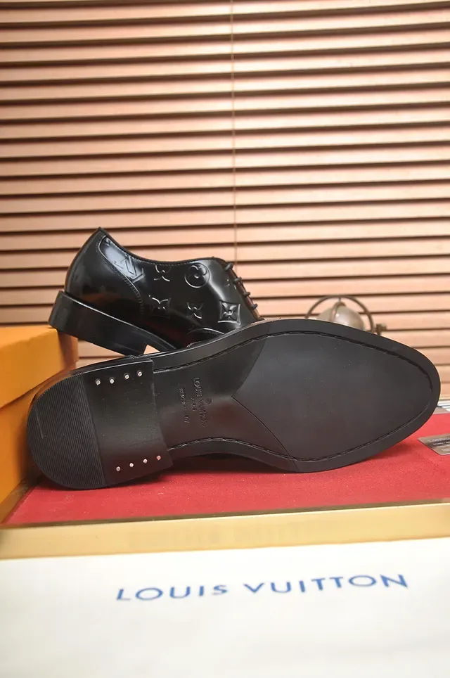 Louis Vuitton Monogram Embossed Glossy Black Oxford Shoes 3