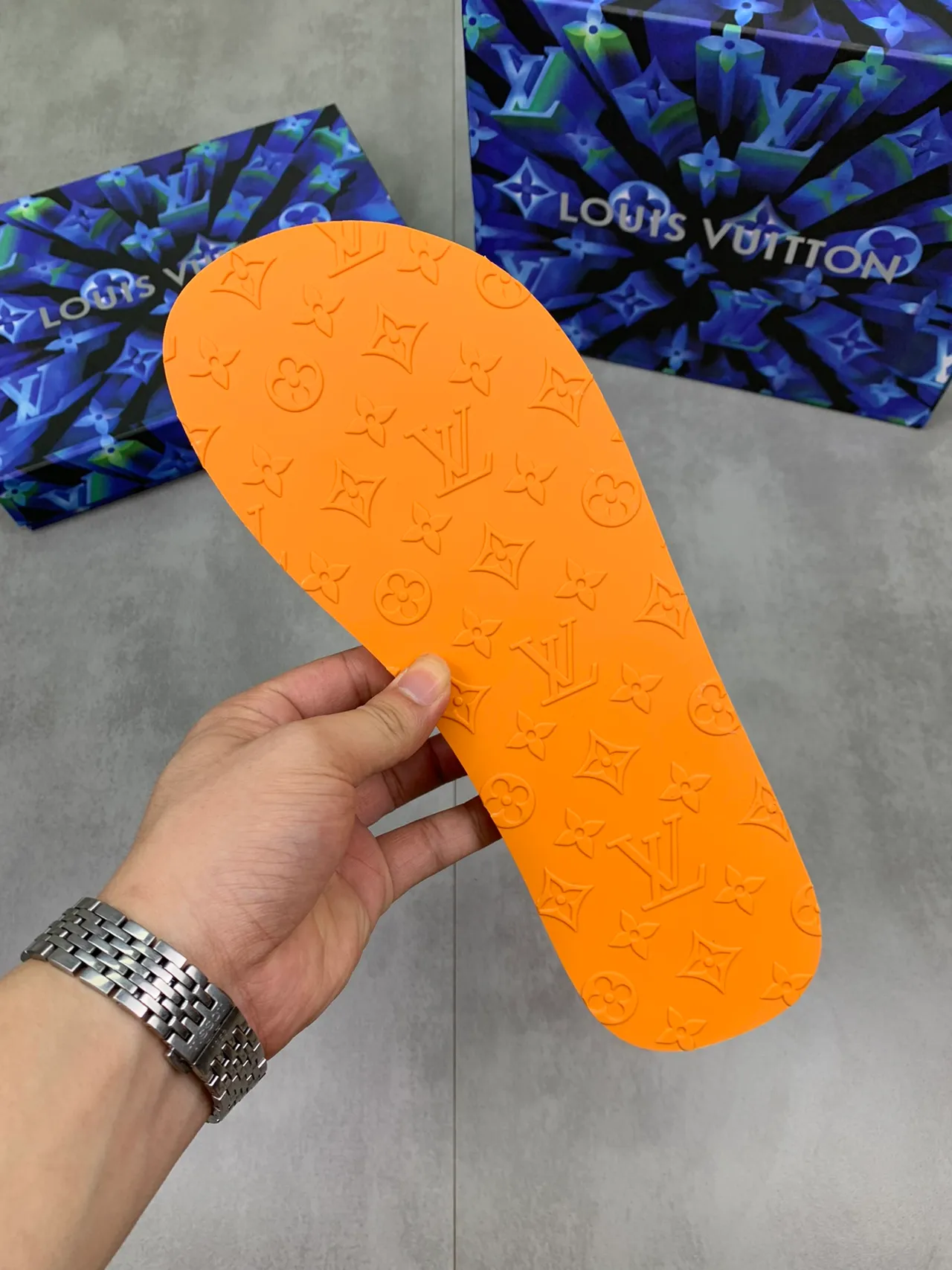 Louis Vuitton Monogram Flip-Flop Multicolor Rubber Thong Strap Slippers 11