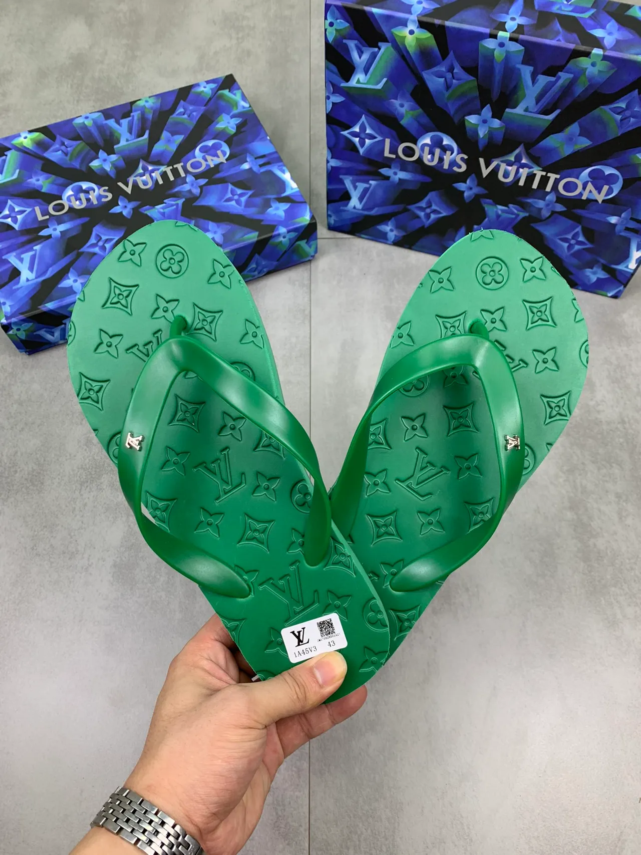 Louis Vuitton Monogram Flip-Flop Multicolor Rubber Thong Strap Slippers 15