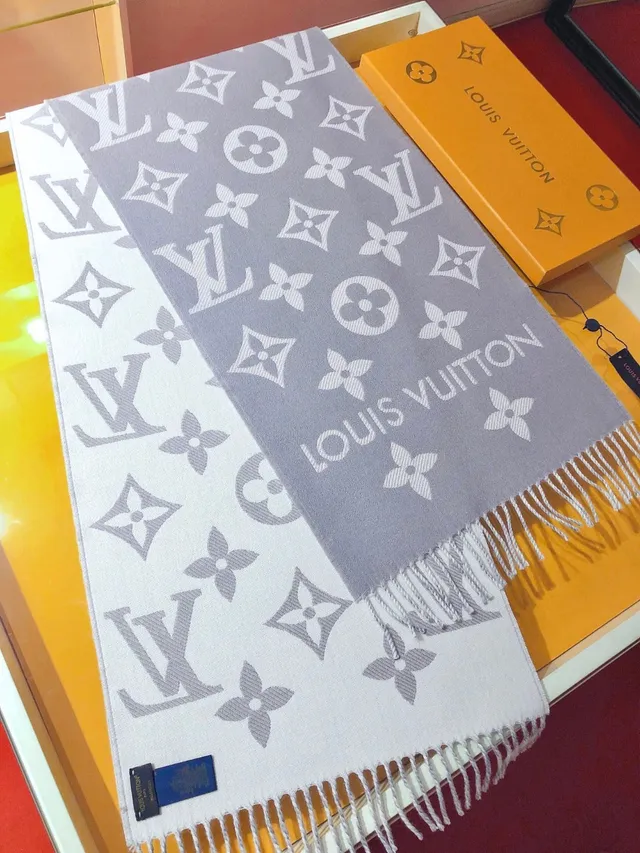 Louis Vuitton وشاح كشمير مونوغرام جاكارد مفرز 6