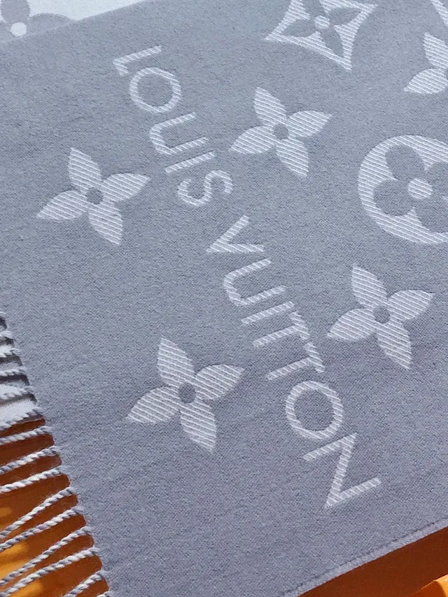 Louis Vuitton وشاح كشمير مونوغرام جاكارد مفرز 8
