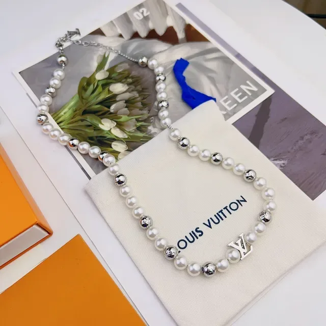Louis Vuitton Monogram Pearl and Silver-Tone Bead Necklace 4
