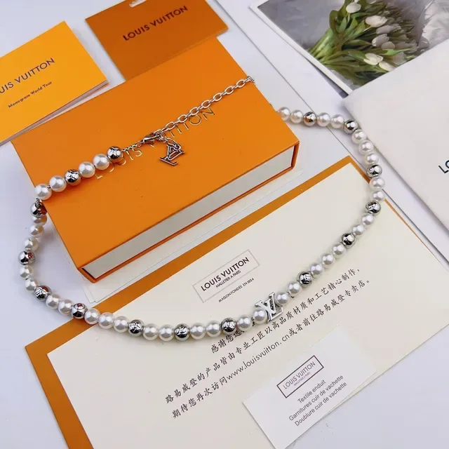 Louis Vuitton Monogram Pearl and Silver-Tone Bead Necklace 9