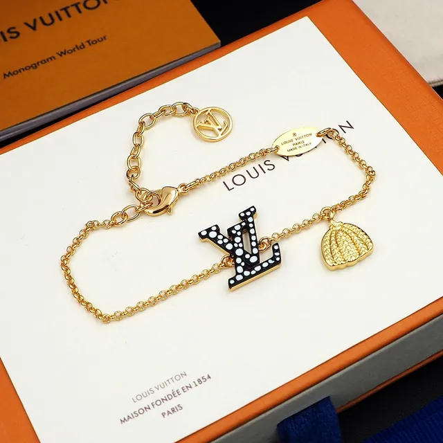 Louis Vuitton Monogram Shell Enamel Necklace 3