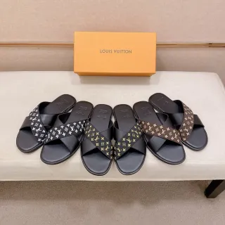 Louis Vuitton Monogram स्ट्रैप स्लाइड चप्पल