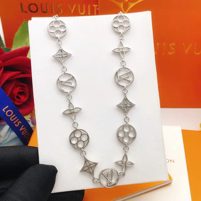 Louis Vuitton Monogram World Silver-Tone Interlocking Motif Necklace 2