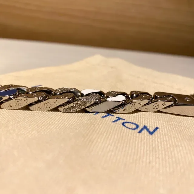 Louis Vuitton Monogram World Tour Chunky Curb Chain Enamel and Crystal Bracelet 3