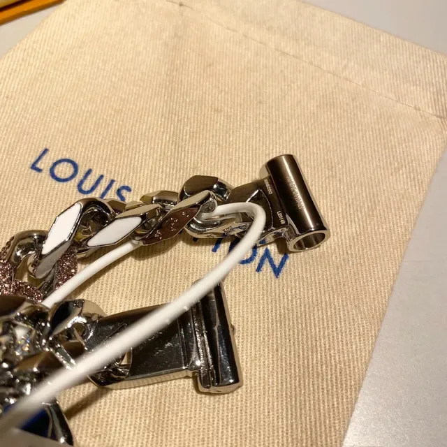 Louis Vuitton Monogram World Tour Chunky Curb Chain Enamel and Crystal Bracelet 4