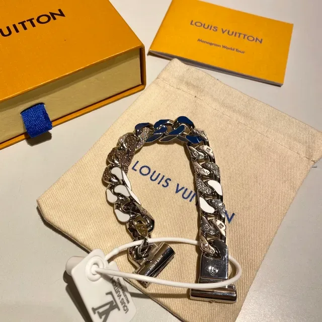 Louis Vuitton Monogram World Tour Chunky Curb Chain Enamel and Crystal Bracelet 5
