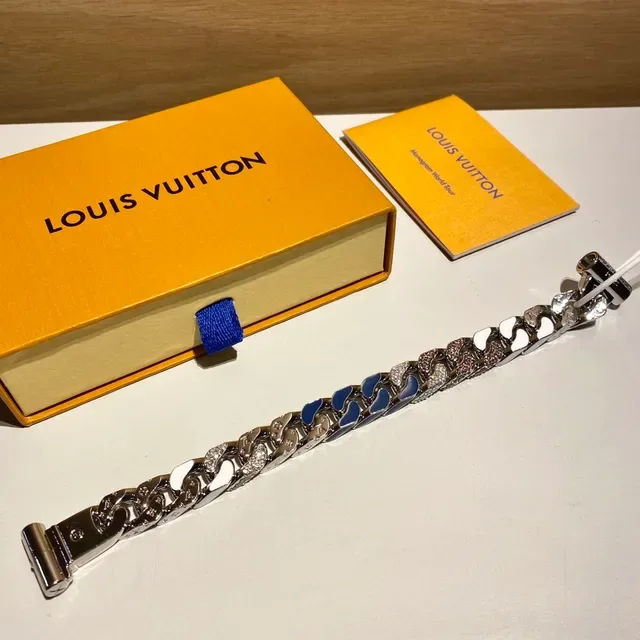 Louis Vuitton Monogram World Tour Chunky Curb Chain Enamel and Crystal Bracelet 9