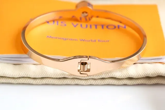 Louis Vuitton Monogram World Tour Gold-Tone Crystal Flower Bracelet 3