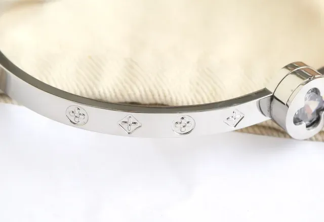 Louis Vuitton Monogram World Tour Gold-Tone Crystal Flower Bracelet 5
