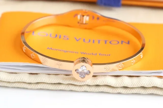 Louis Vuitton Monogram World Tour Gold-Tone Crystal Flower Bracelet 8