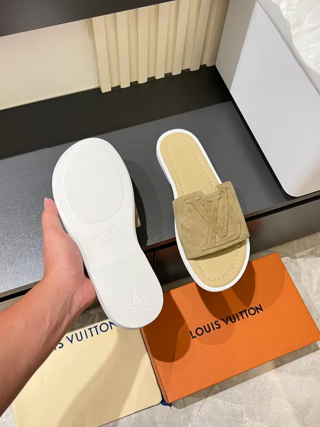 Louis Vuitton 多色 压印花纹 系带 麂皮或天鹅绒 鞋面 拖鞋 9