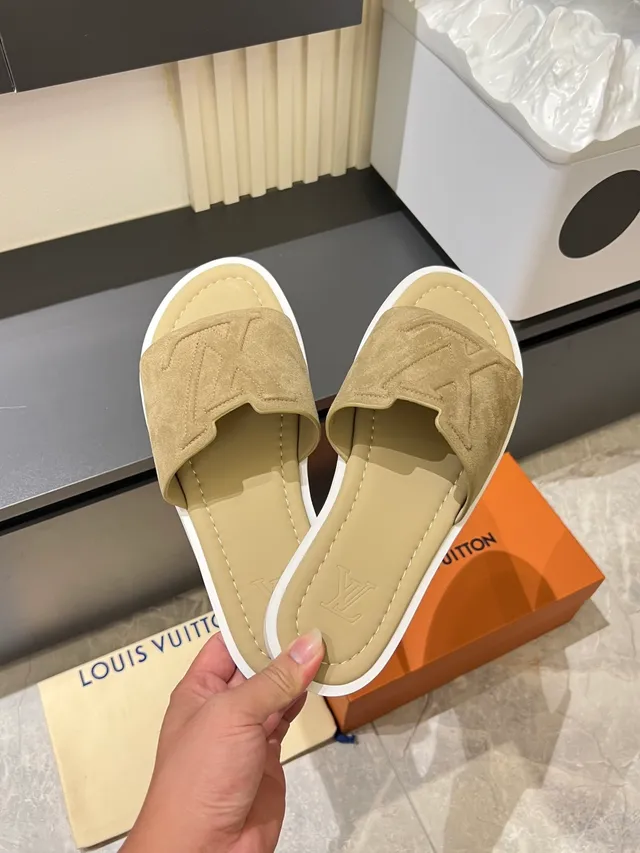 Louis Vuitton 多色 压印花纹 系带 麂皮或天鹅绒 鞋面 拖鞋 19