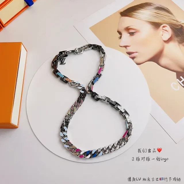 Louis Vuitton Multicolor Silver Chunky Curb-Link Chain Enamel Inlays Necklace 8