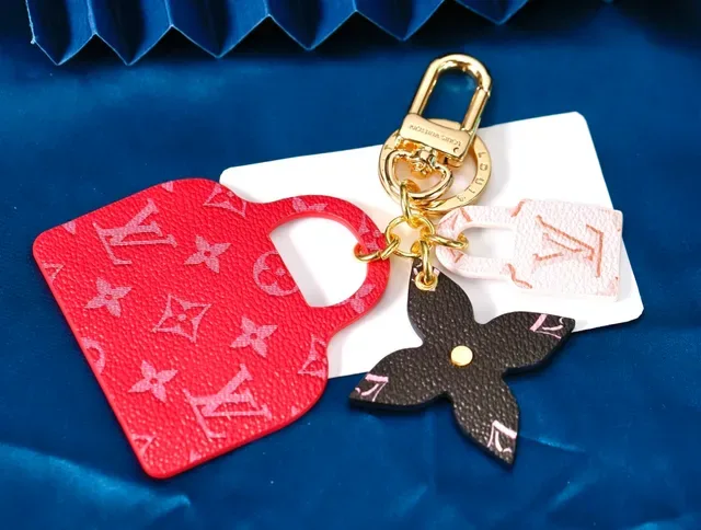 Louis Vuitton Multicolore Charm Set Red Black Monogram-Print Leather Gold-Tone Hardware Crossbody Bag 1