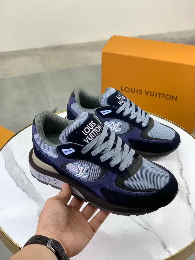 Louis Vuitton নেভি গ্রে মিশ্রিত ম্যাটেরিয়াল আপার কালার ব্লকিং লাইফস্টাইল স্নিকার্স 5