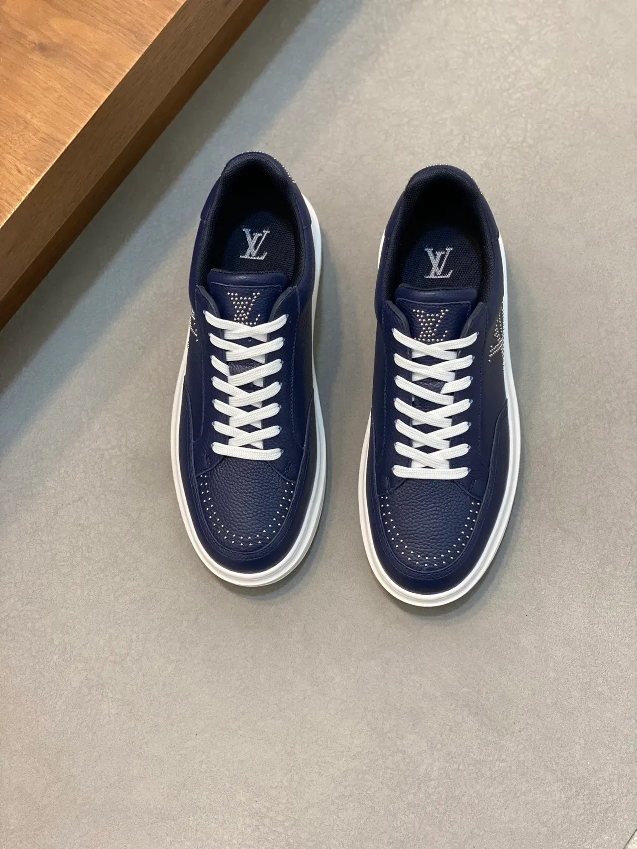 Louis Vuitton Navy White Pebbled Leather Studded Monogram Lifestyle Sneakers 5
