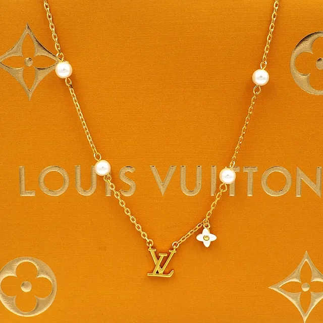 Louis Vuitton Pearl and Monogram Chain Necklace 3