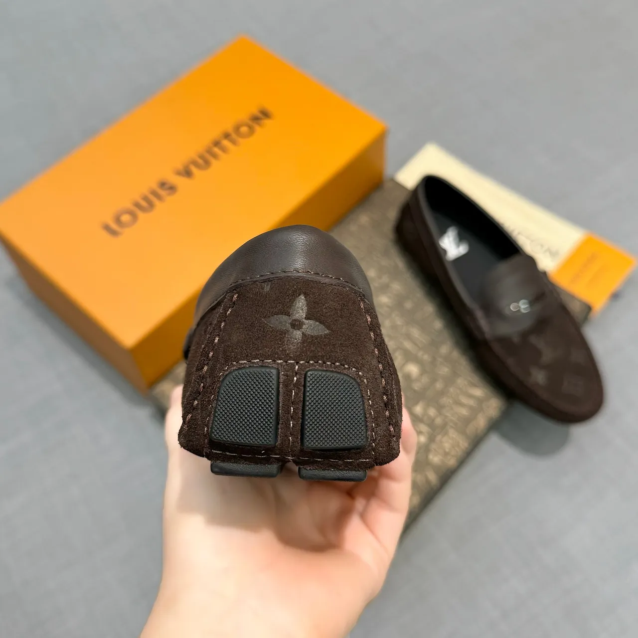 路易威登 Penny Loafer 棕色 黑色 印花 麂皮 鞋带 乐福鞋 4