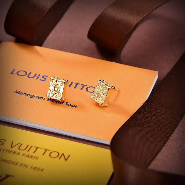 Louis Vuitton Petite Malle Gold-Tone Trunk Stud Earrings 6