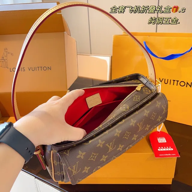 Louis Vuitton Pochette Metis بني أحمر Monogram قماش مقبض علوي منحني حقيبة تحت الإبط 5