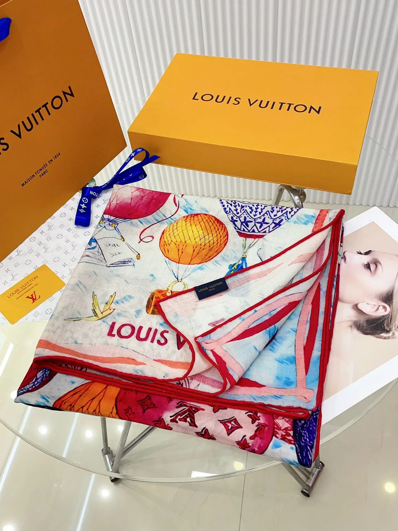 Louis Vuitton cachecol de seda com impressão de balão de ar quente 5