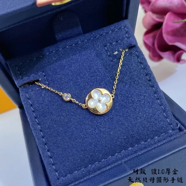 Louis Vuitton Quatre Fleurs Bracelete Corrente Dourado Multicolor Pendente Floral Circular 2