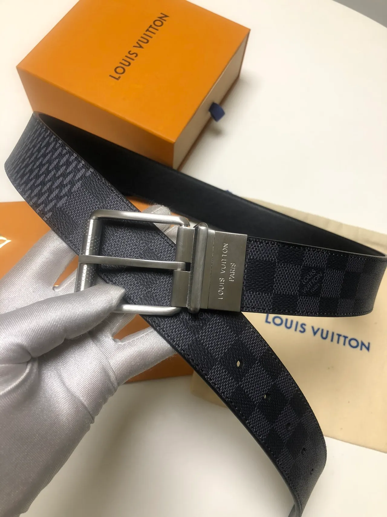Louis Vuitton Reversible Belt Black Gray Damier Graphite Check Leather Belt 4