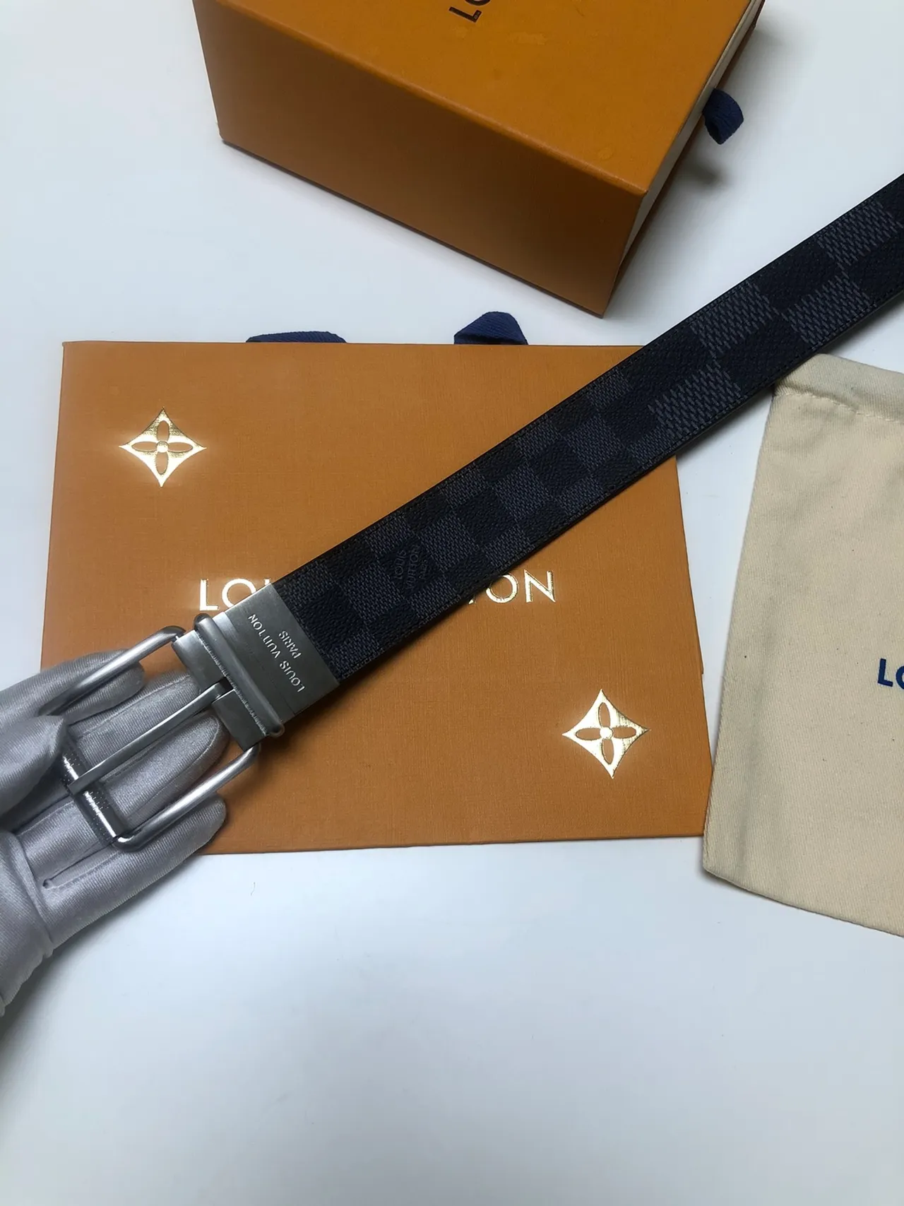 Louis Vuitton Reversible Belt Black Gray Damier Graphite Check Leather Belt 5