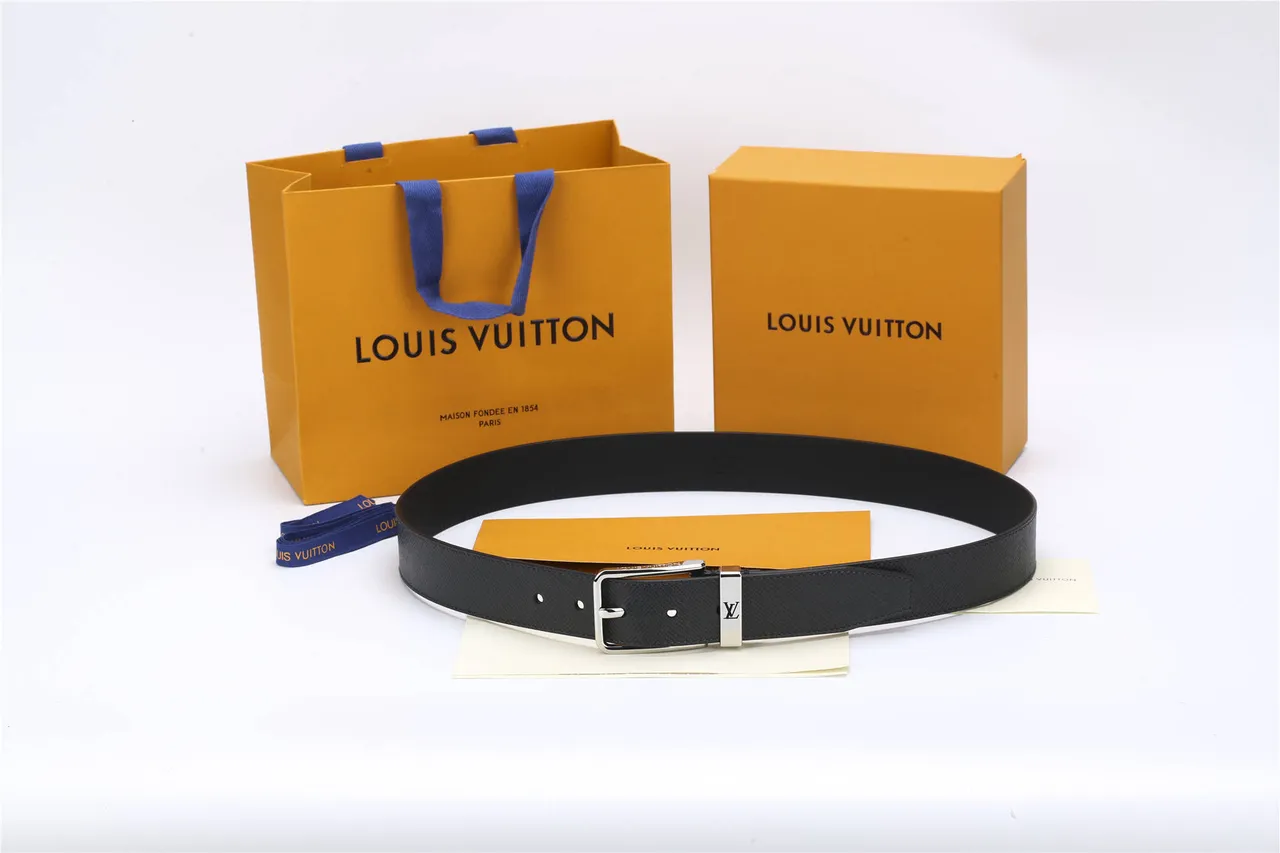 Louis Vuitton 可反转扣 黑色皮革腰带 2